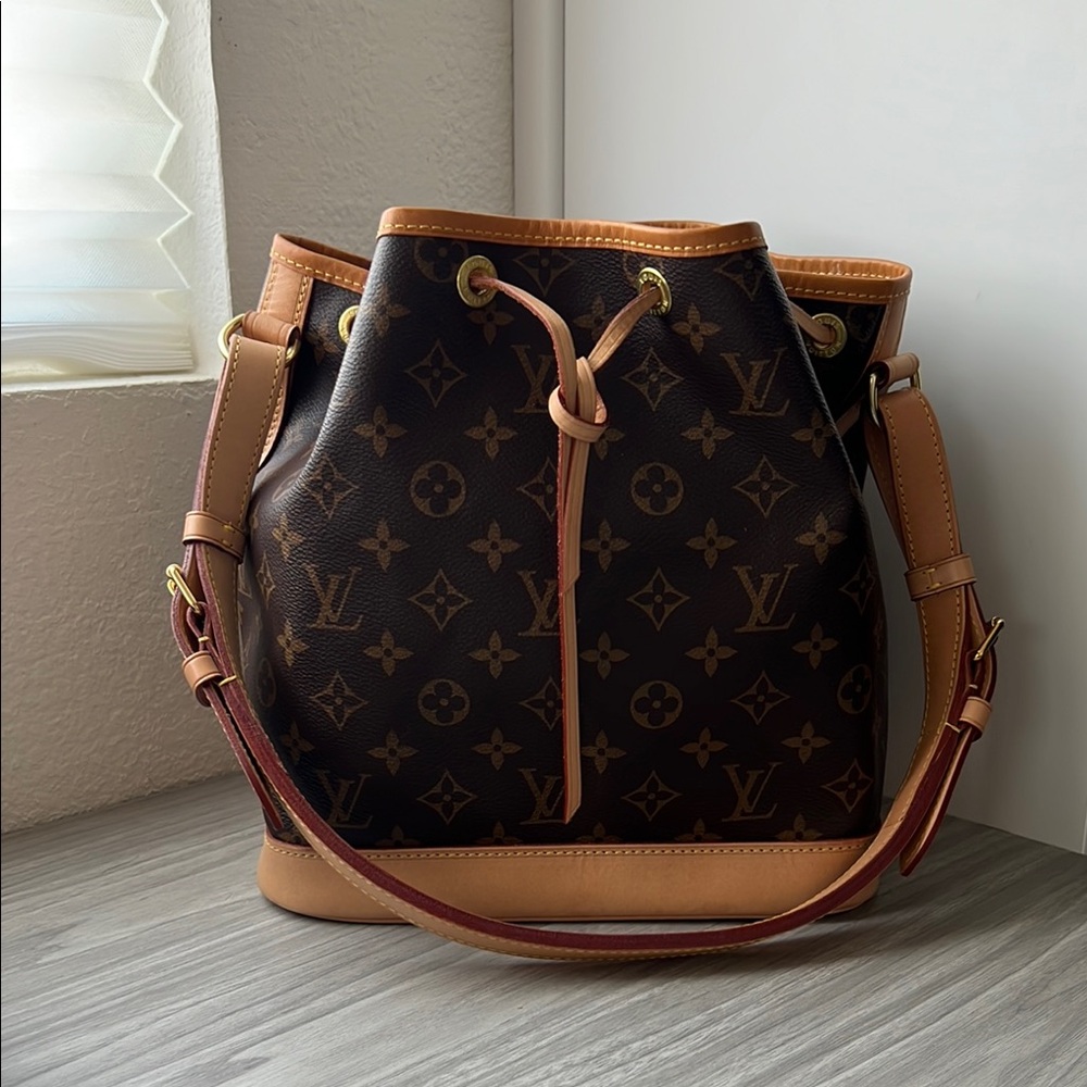 Louis Vuitton petit noe excellent condition monogram